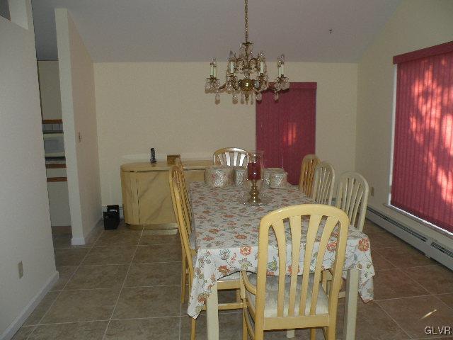 252 Pheasant Run Bushkill, PA 18324 - Photo 6 of 19 Dining Room