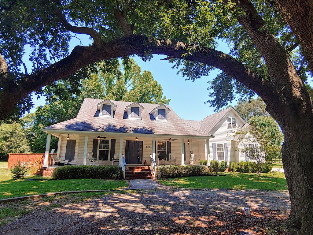15 White Apple Road Natchez, MS 39120 - Photo 1 of 38 Main View
