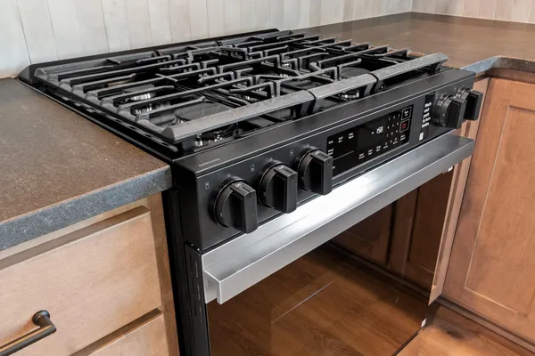 $539,900 | 1405 Crossroads Drive, De Pere, WI 54115