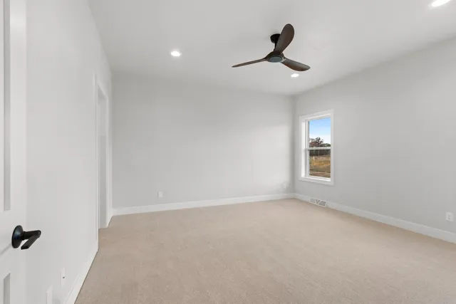 $549,900 | 1405 Crossroads Drive, De Pere, WI 54115