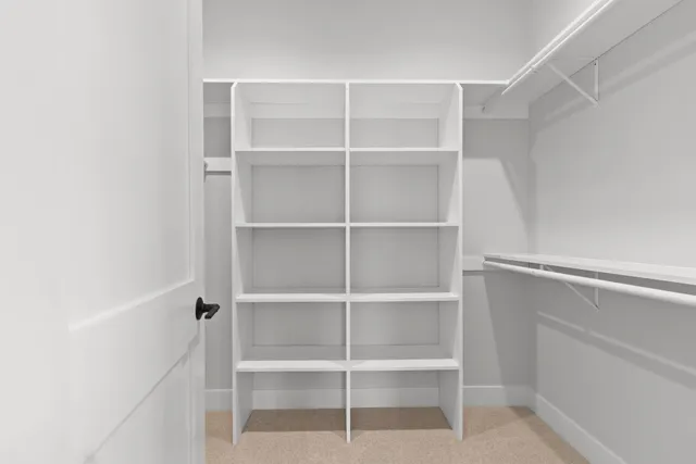 $549,900 | 1405 Crossroads Drive, De Pere, WI 54115