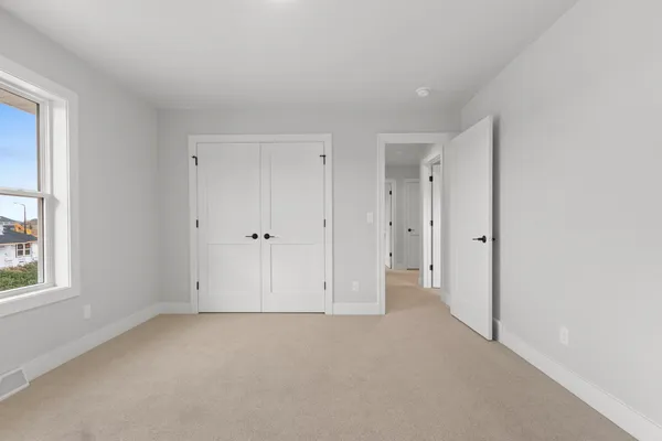 $539,900 | 1405 Crossroads Drive, De Pere, WI 54115