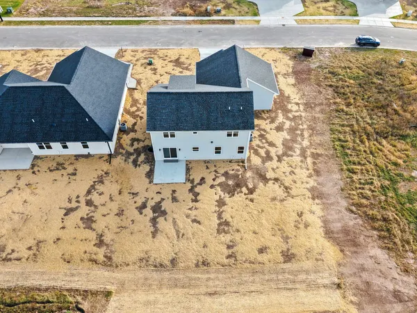 $539,900 | 1405 Crossroads Drive, De Pere, WI 54115