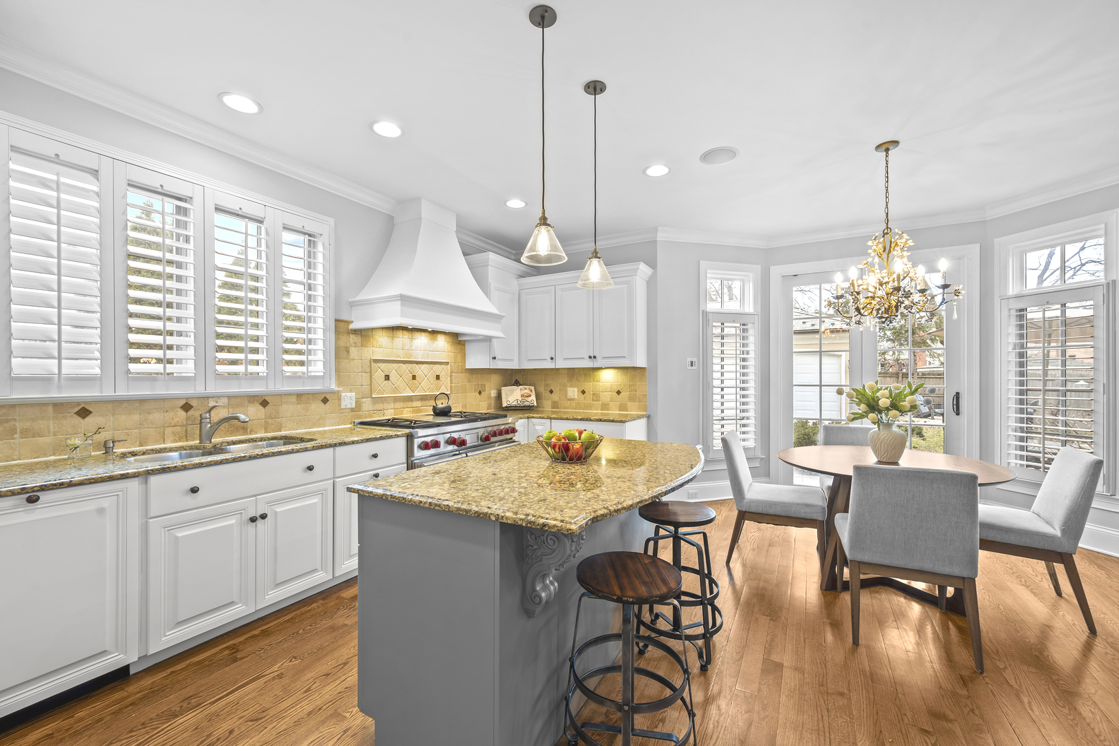 33 Washington Circle Lake Forest, IL 60045 - Photo 11 of 37