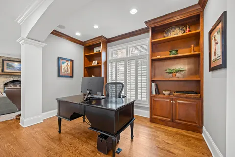 $1,695,000 | 33 Washington Circle, Lake Forest, IL 60045