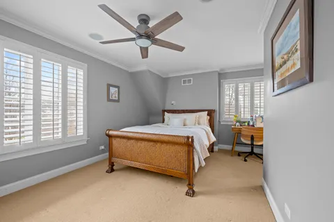 $1,695,000 | 33 Washington Circle, Lake Forest, IL 60045