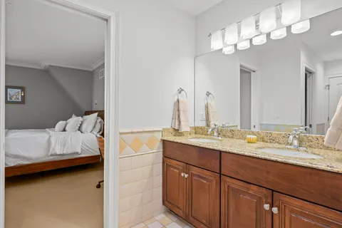 $1,695,000 | 33 Washington Circle, Lake Forest, IL 60045