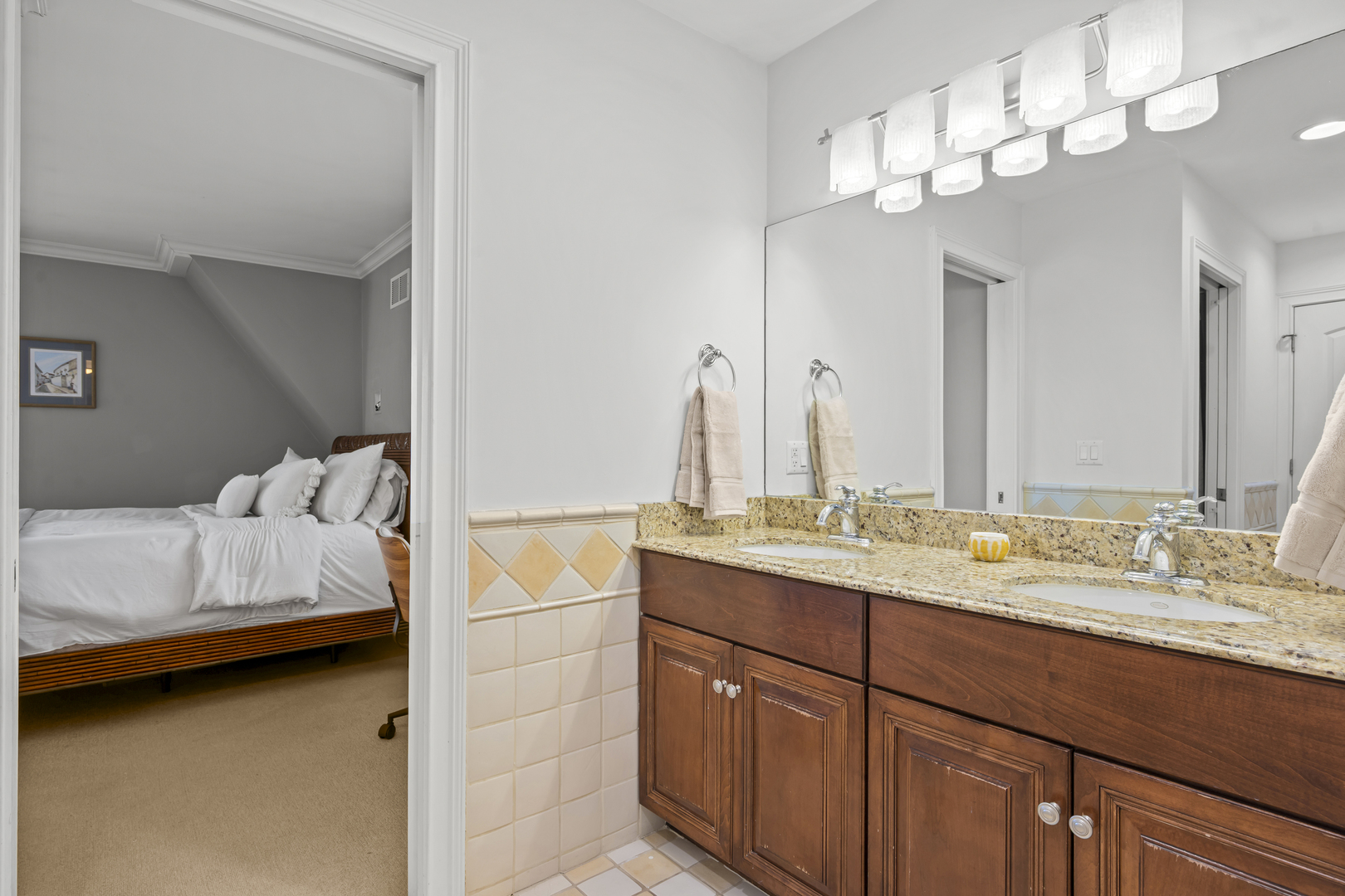 33 Washington Circle Lake Forest, IL 60045 - Photo 23 of 37