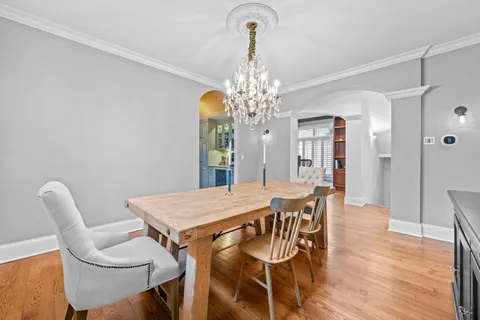 $1,695,000 | 33 Washington Circle, Lake Forest, IL 60045