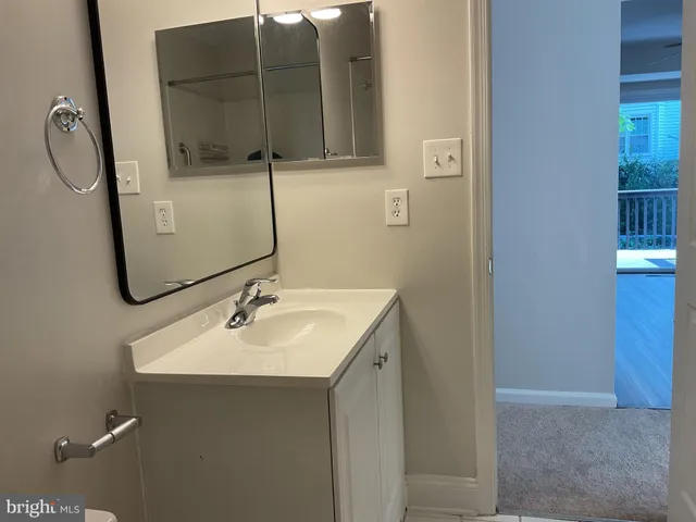 $3,900 | 8904 Grass Valley Court, Springfield, VA 22153