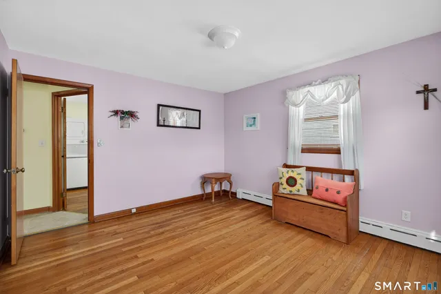 $299,990 | 27 Robinwood Road, Waterbury, CT 06708