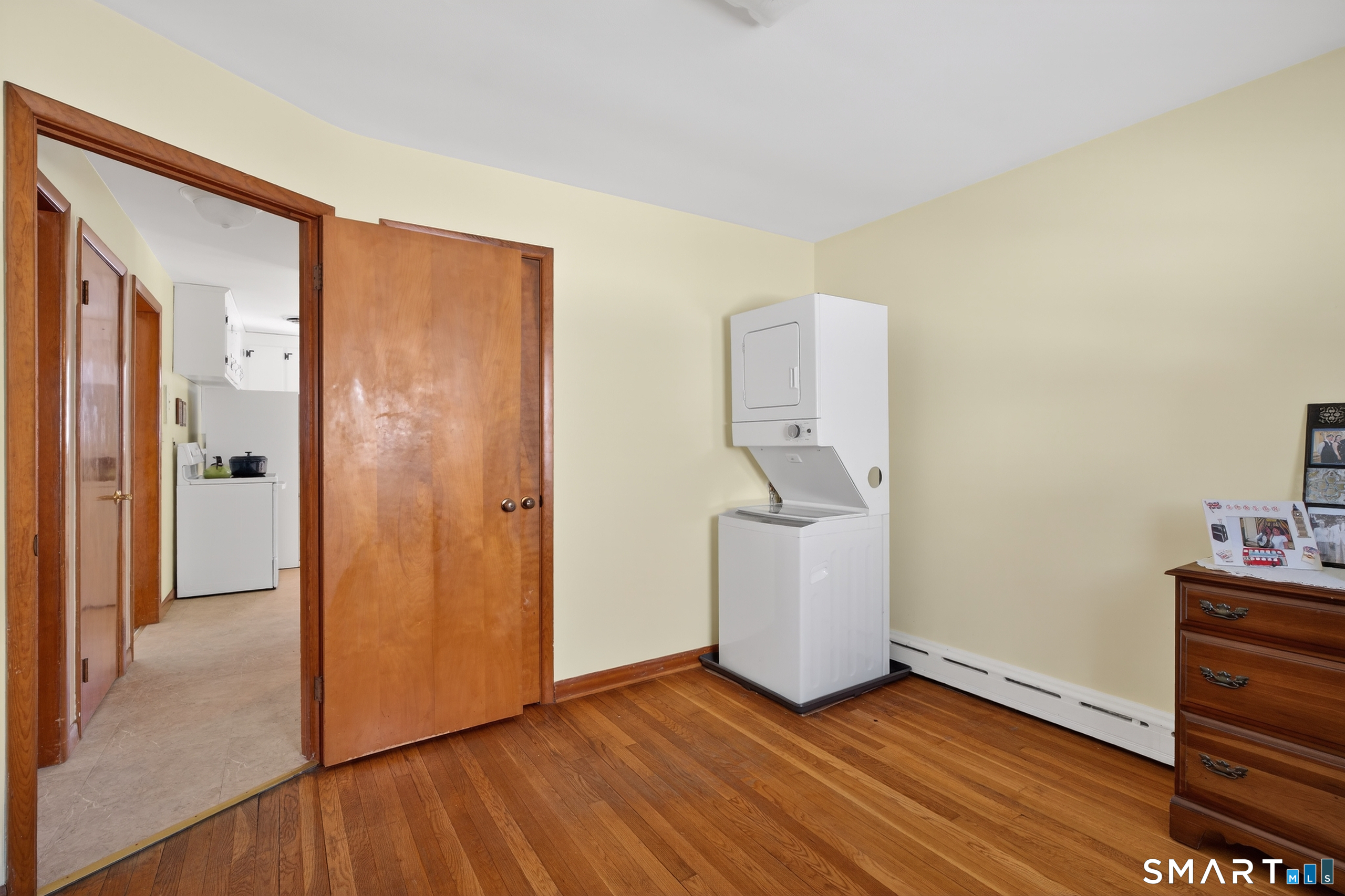 27 Robinwood Road Waterbury, CT 06708 - Photo 23 of 37