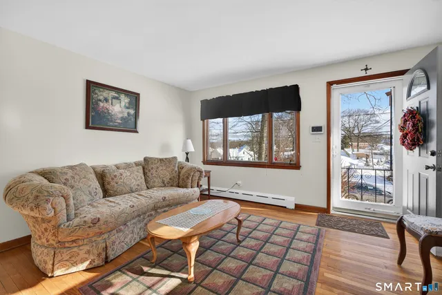 $299,990 | 27 Robinwood Road, Waterbury, CT 06708