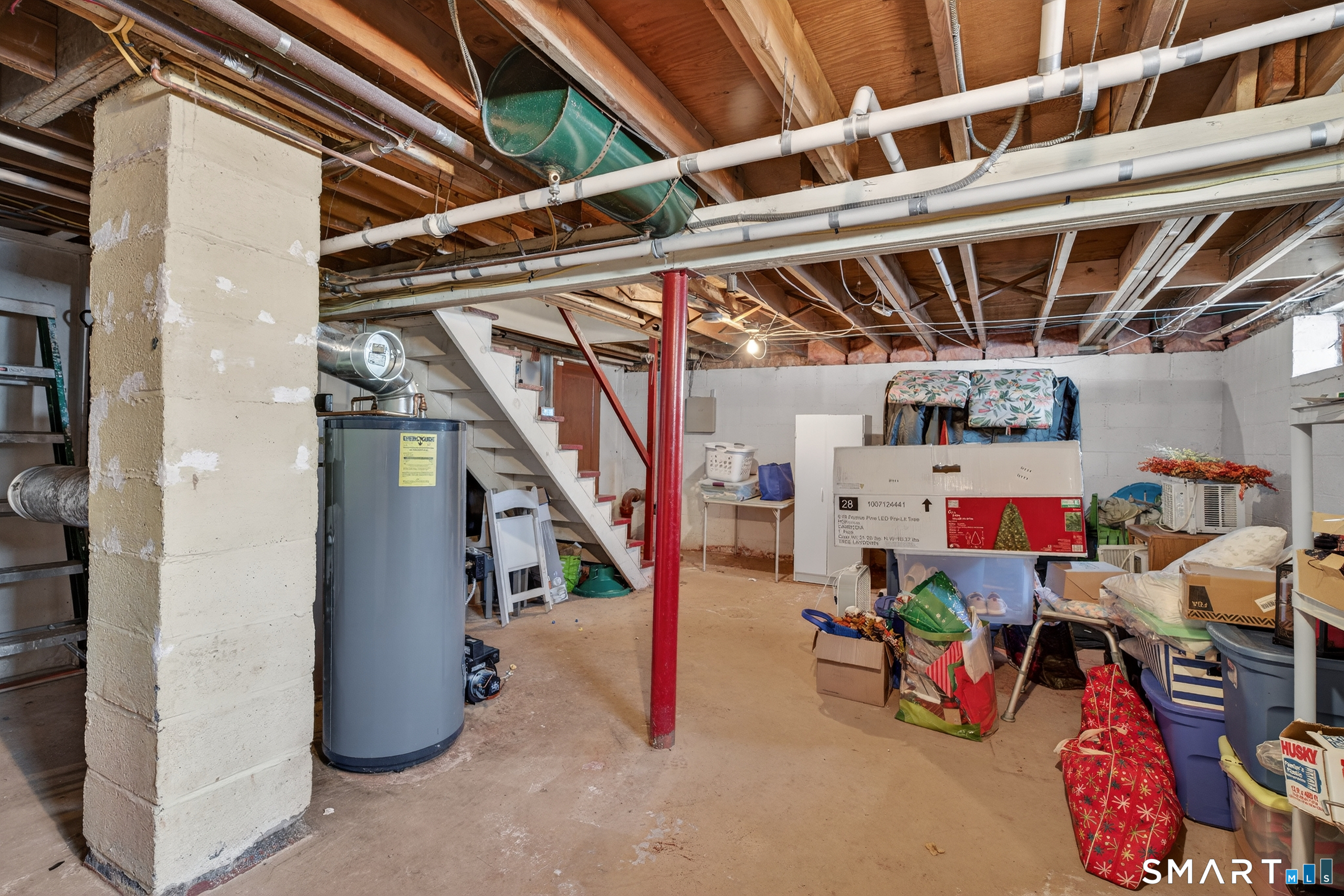 27 Robinwood Road Waterbury, CT 06708 - Photo 28 of 37