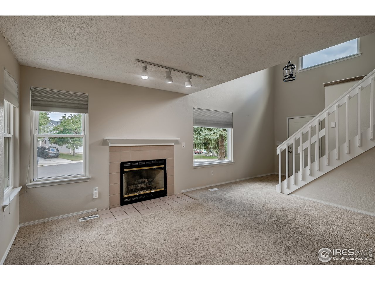 8069 Decatur Court Westminster, CO 80031 - Photo 8 of 33 Gallery Image 8