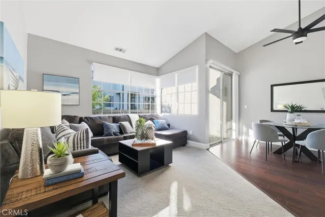 $489,000 | 2516 West MacArthur Boulevard, Unit J, Santa Ana, CA 92704