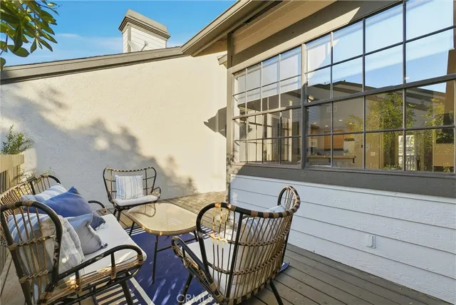 $489,000 | 2516 West MacArthur Boulevard, Unit J, Santa Ana, CA 92704