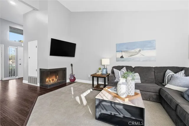 $489,000 | 2516 West MacArthur Boulevard, Unit J, Santa Ana, CA 92704