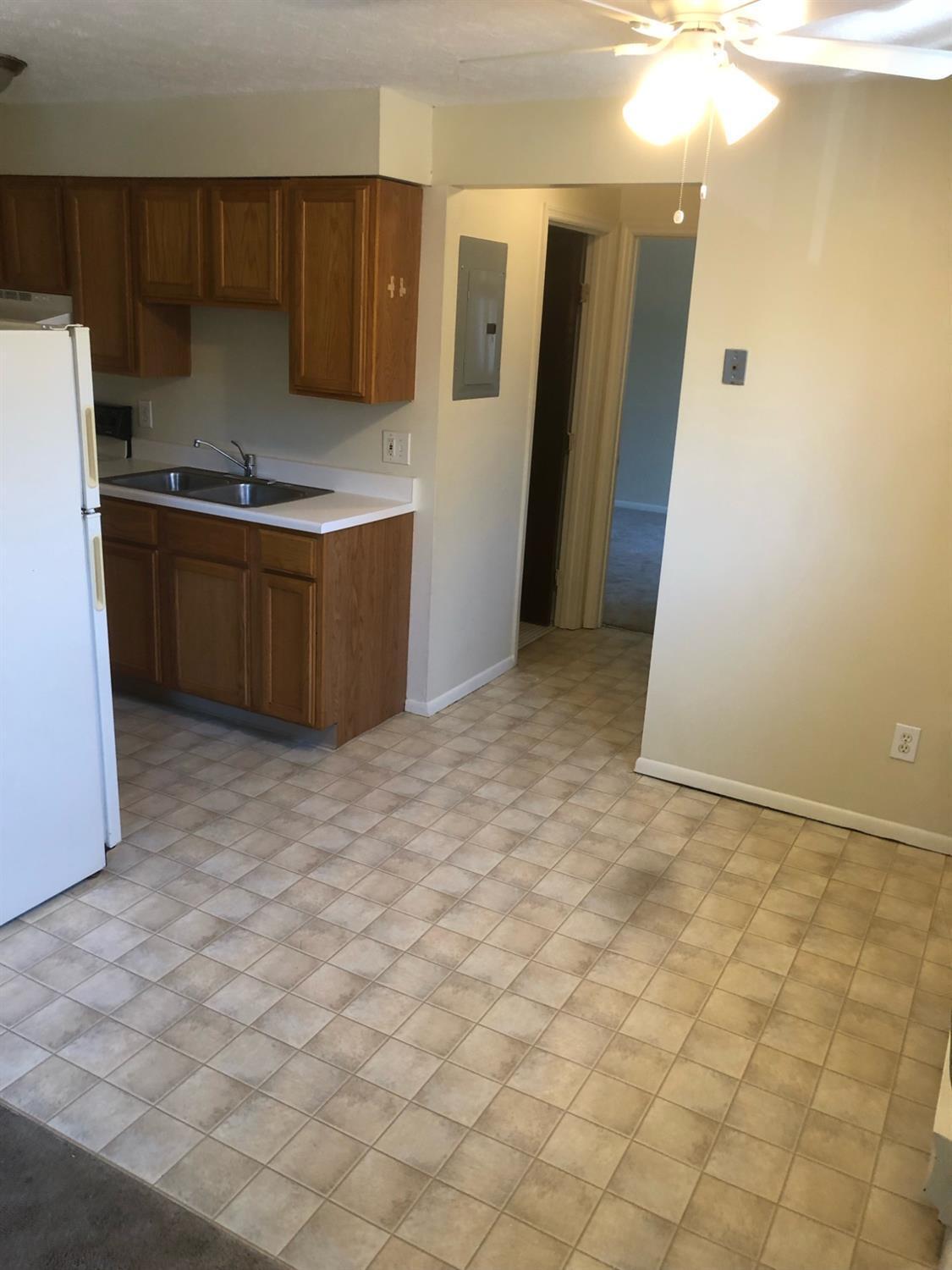 4200 Taylor Road, Unit C12 Batavia, OH 45103 - Photo 4 of 7