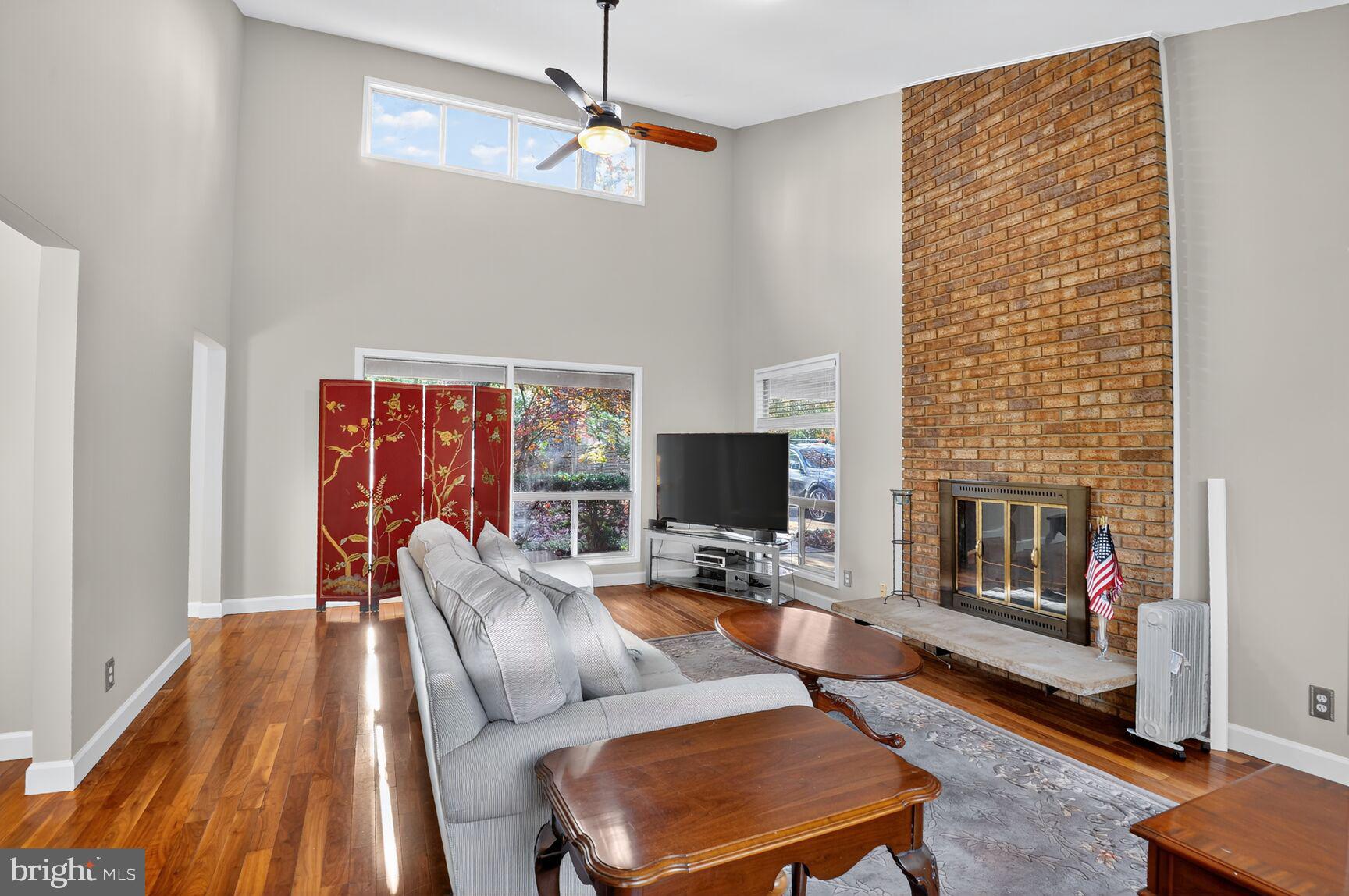 3204 Fox Mill Road Oakton, VA 22124 - Photo 16 of 25 Vaulted ceiling