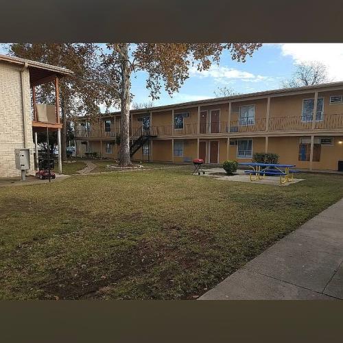 309 Root Avenue Killeen, TX 76541 - Photo 2 of 3