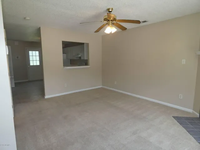 $1,110 | 895 West Pueblo Drive, Jacksonville, NC 28546