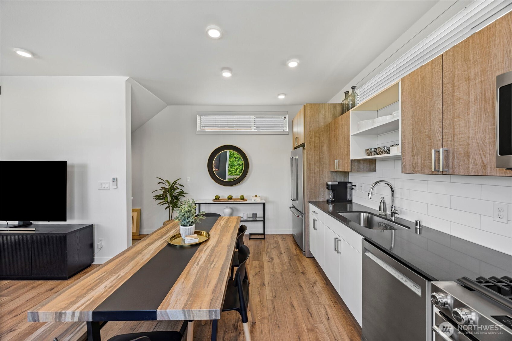 2203 22nd Avenue South, Unit A Seattle, WA 98144 - Photo 12 of 27