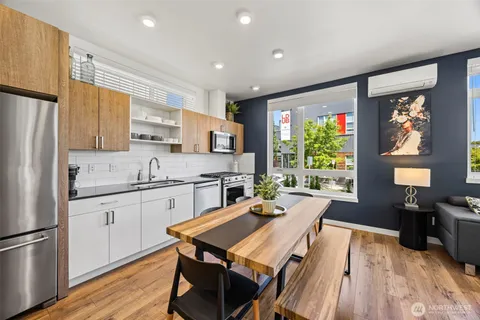 $640,000 | 2203 22nd Avenue South, Unit A, Seattle, WA 98144