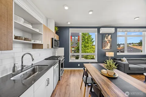 $640,000 | 2203 22nd Avenue South, Unit A, Seattle, WA 98144