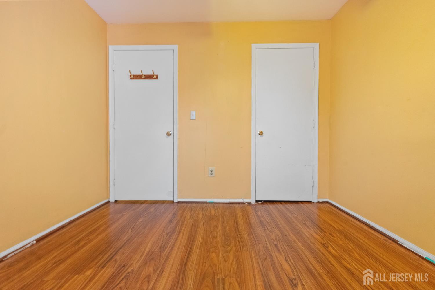 415 Plymouth Road North Brunswick, NJ 08902 - Photo 39 of 41