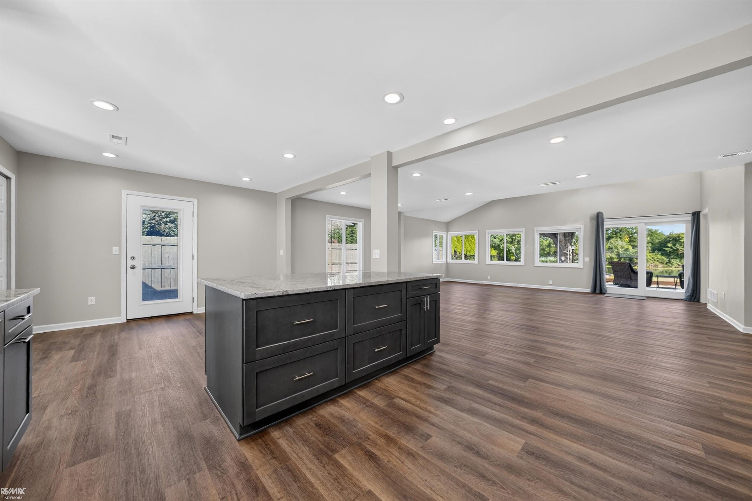 27401 South River Road Harrison Township, MI 48045 - Photo 28 of 49 Gallery Image 28