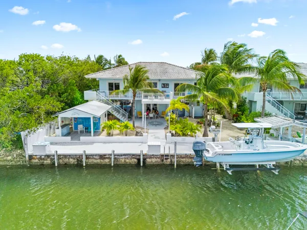 $1,850,000 | 130 Lorelane Place, Key Largo, FL 33037