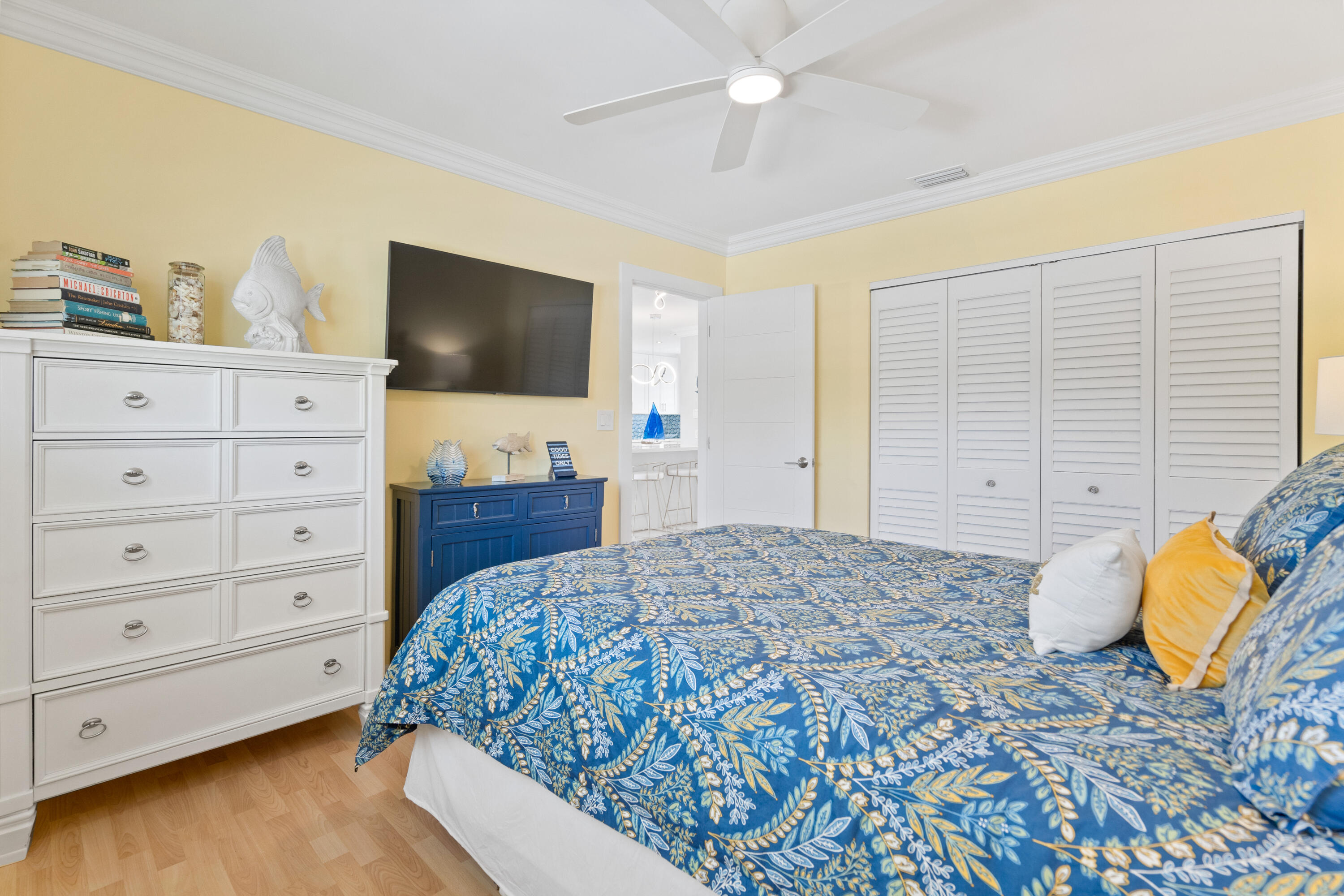 130 Lorelane Place Key Largo, FL 33037 - Photo 22 of 67 a bedroom with a bed and a flat screen tv