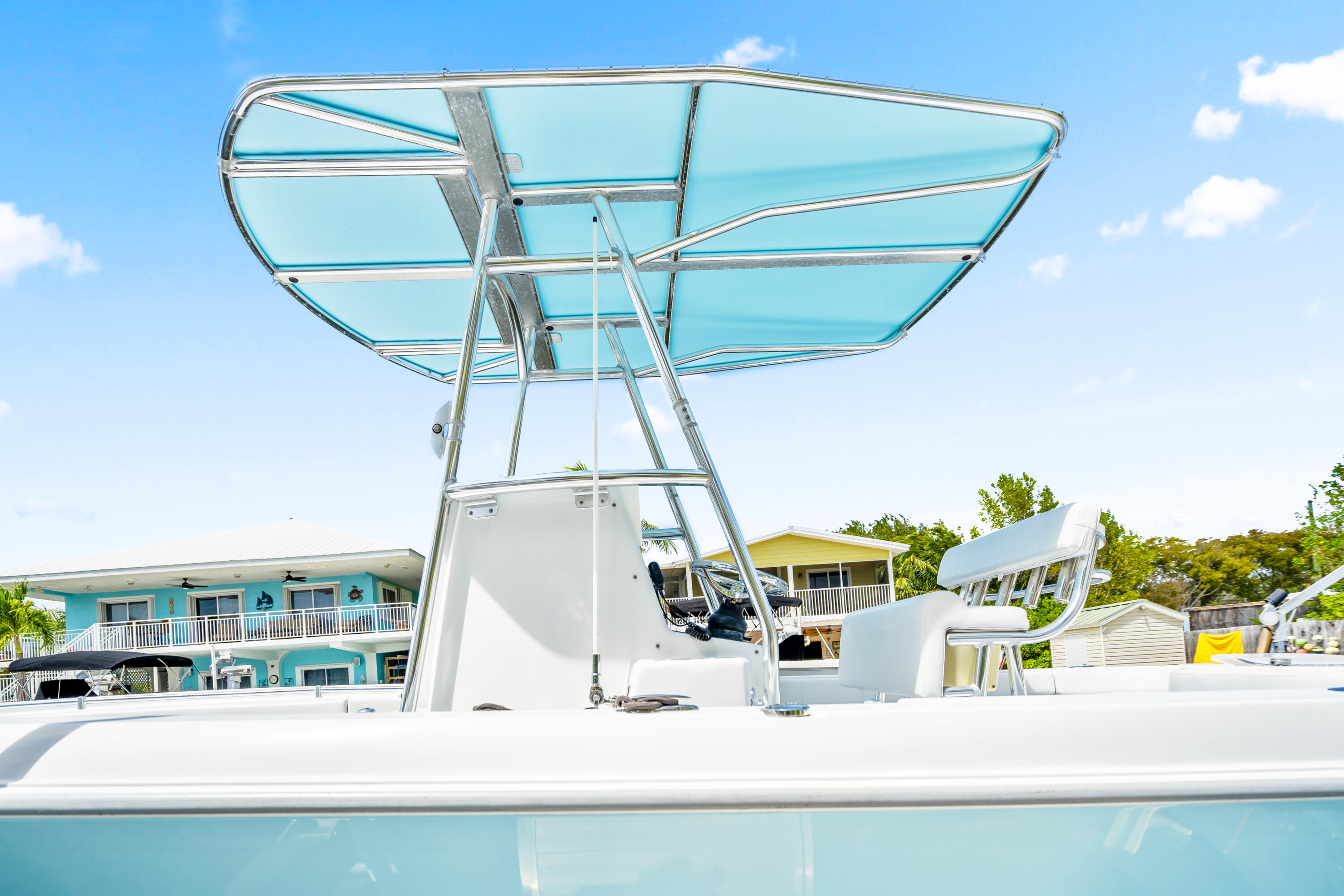 130 Lorelane Place Key Largo, FL 33037 - Photo 53 of 67 a small pool is sitting next to a road