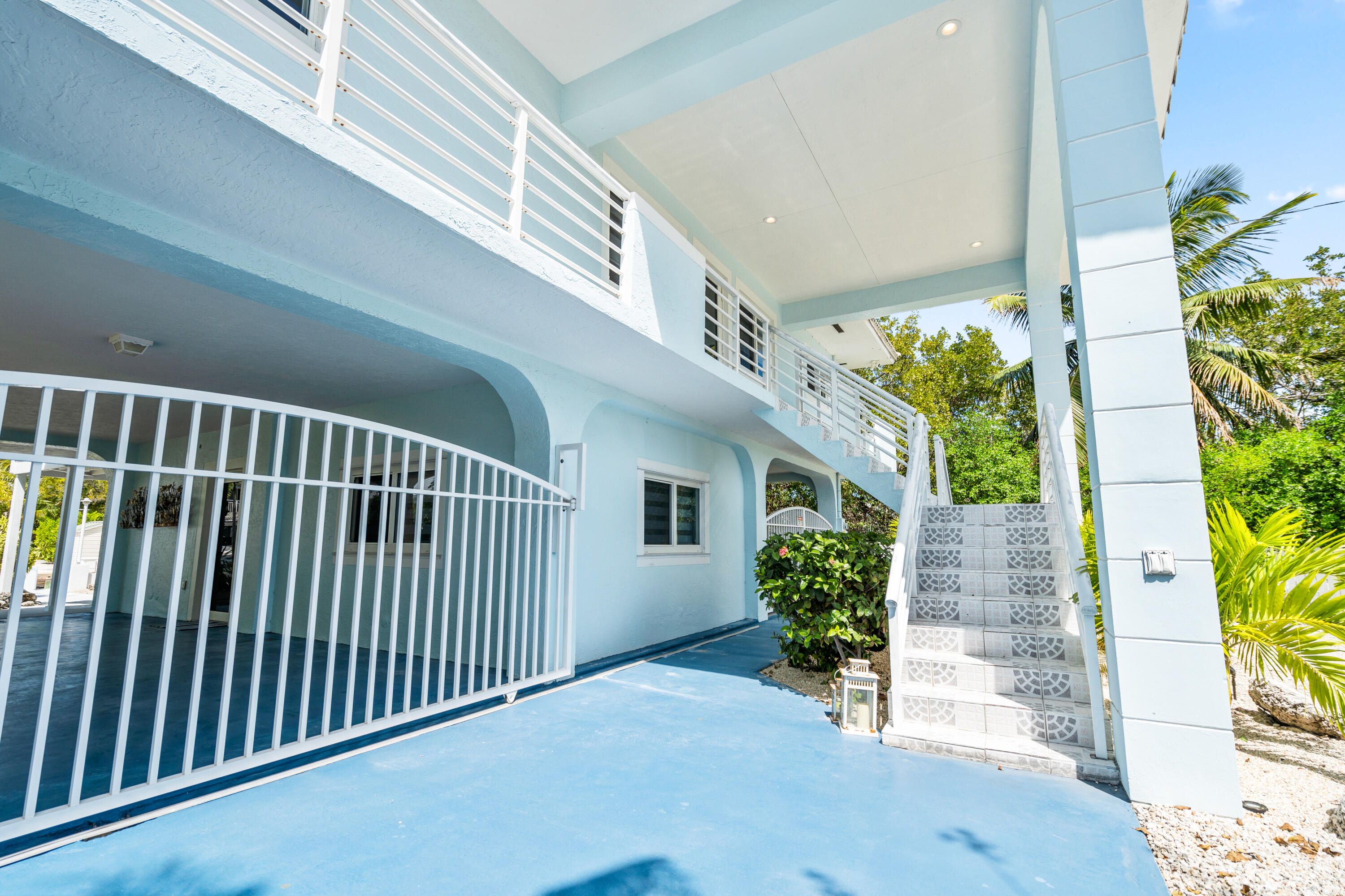 130 Lorelane Place Key Largo, FL 33037 - Photo 55 of 67 a view of a porch