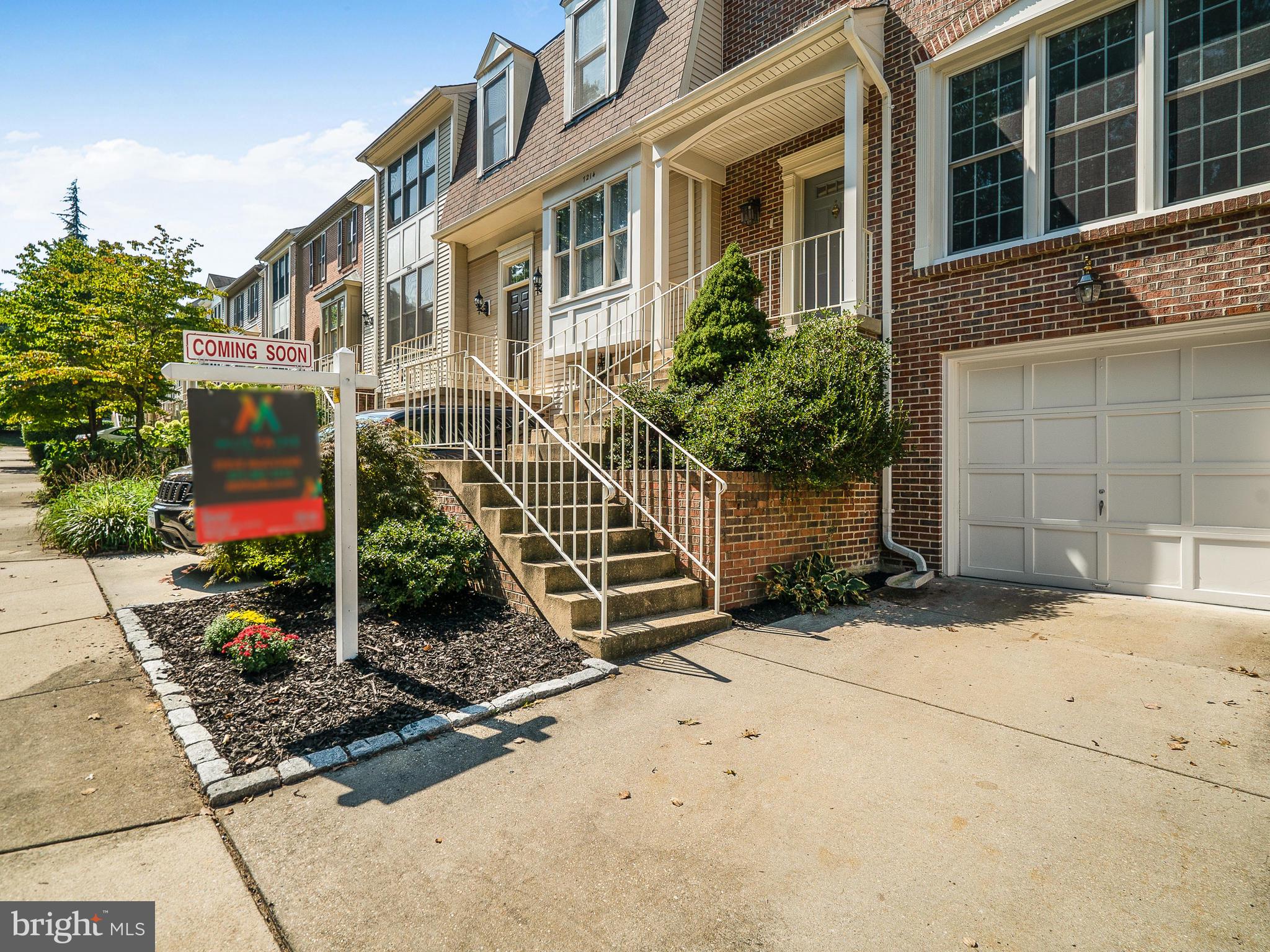 7212 Olde Lantern Way Springfield, VA 22152 - Photo 3 of 42 Gallery Image 3