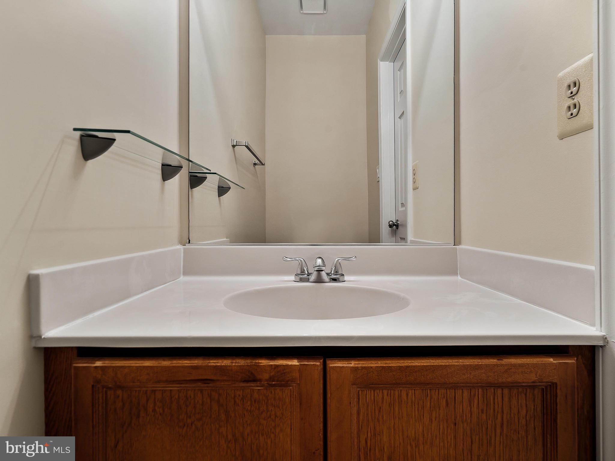 7212 Olde Lantern Way Springfield, VA 22152 - Photo 25 of 42 Gallery Image 25