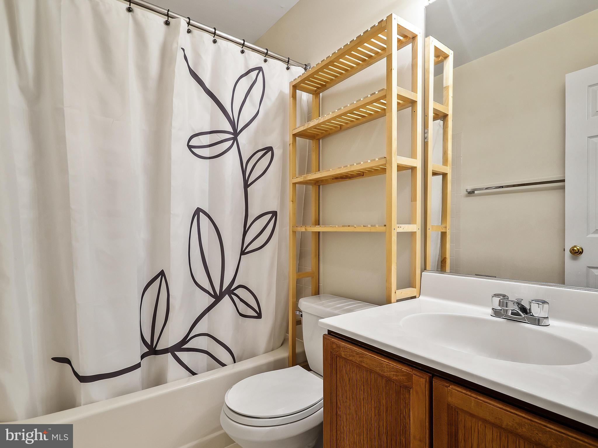 7212 Olde Lantern Way Springfield, VA 22152 - Photo 31 of 42 Gallery Image 31