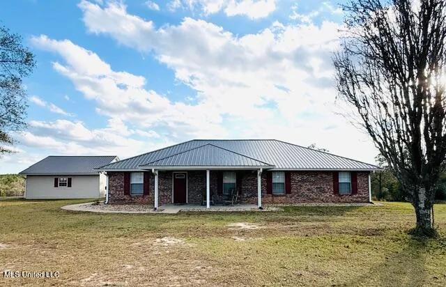 $425,000 | 54 Ballard Road, Perkinston, MS 39573