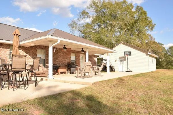 $425,000 | 54 Ballard Road, Perkinston, MS 39573