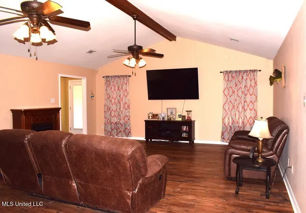 $425,000 | 54 Ballard Road, Perkinston, MS 39573