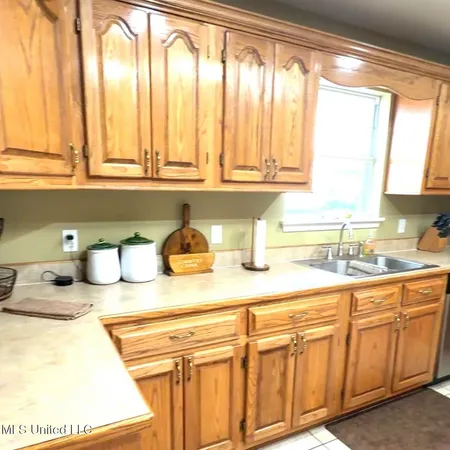 $425,000 | 54 Ballard Road, Perkinston, MS 39573