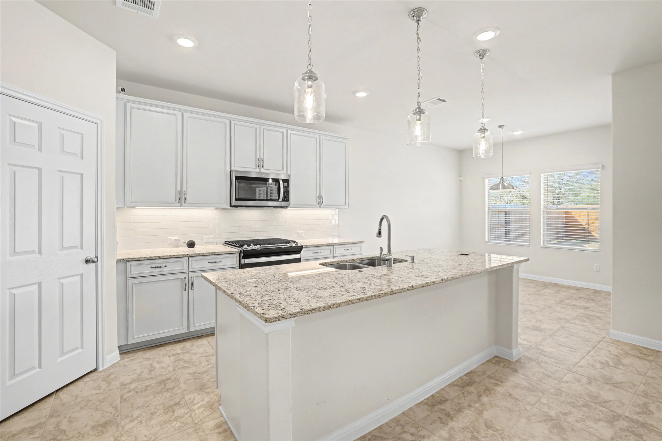 382 Smithsonian Lane Kyle, TX 78640 - Photo 20 of 40