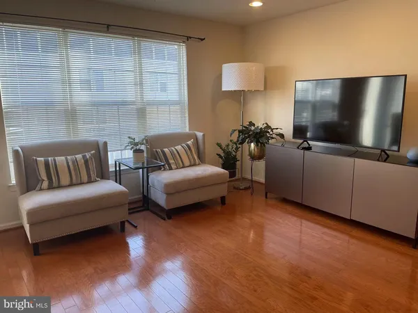 $2,800 | 5123 Anchorstone Drive, Unit 503, Woodbridge, VA 22192