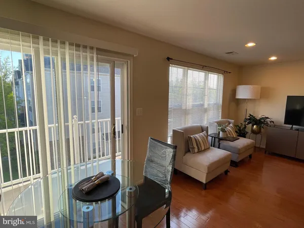 $2,800 | 5123 Anchorstone Drive, Unit 503, Woodbridge, VA 22192