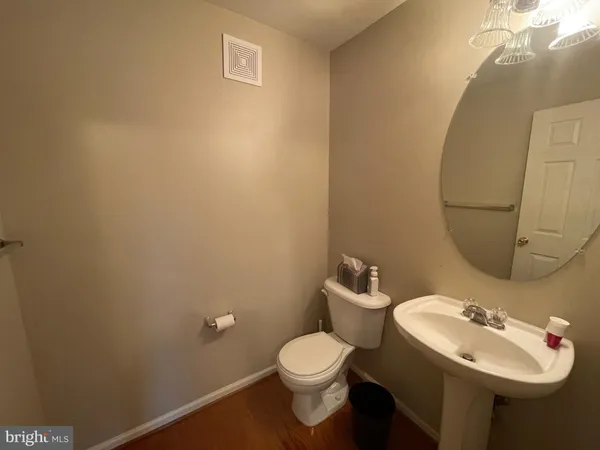 $2,800 | 5123 Anchorstone Drive, Unit 503, Woodbridge, VA 22192