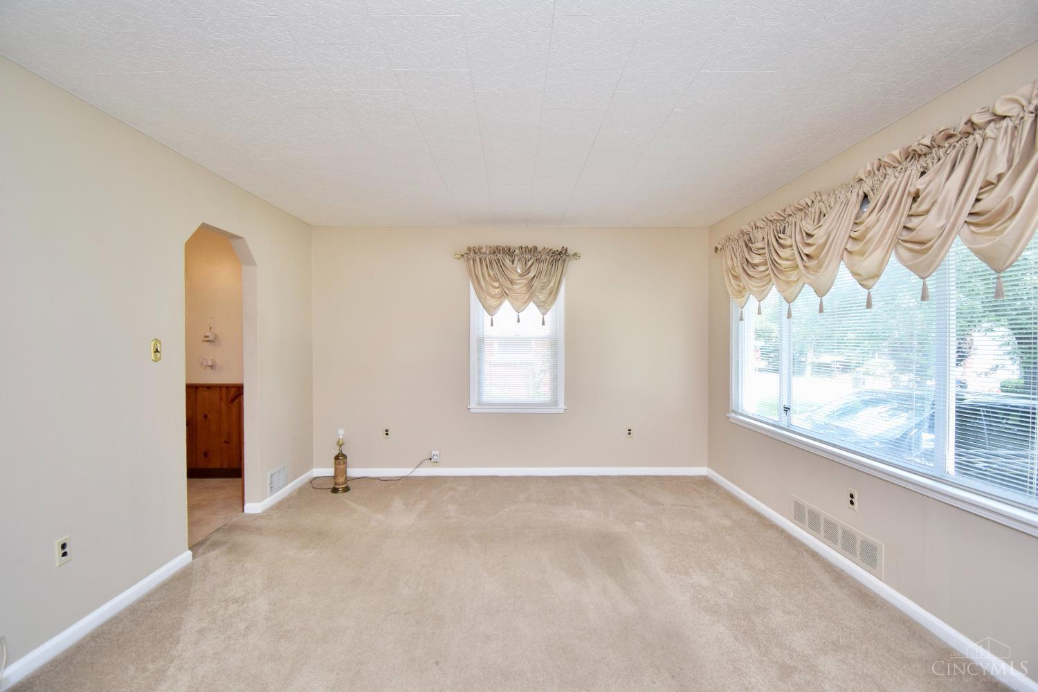 3689 Eyrich Road Cincinnati, OH 45248 - Photo 5 of 40 Gallery Image 5
