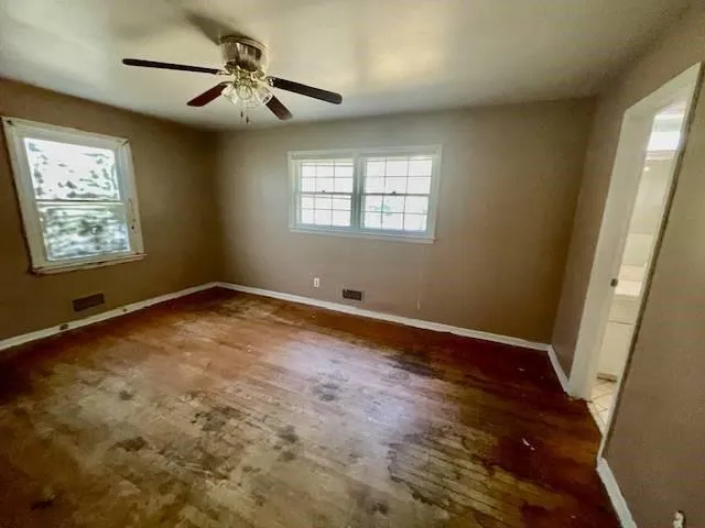 $169,900 | 8320 Willow Way, Raytown, MO 64138