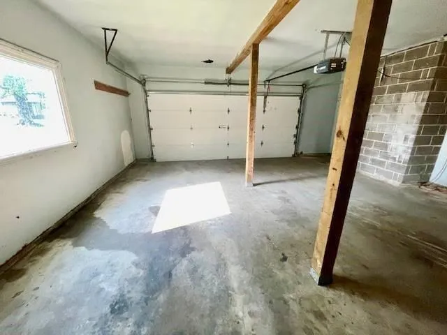 $169,900 | 8320 Willow Way, Raytown, MO 64138