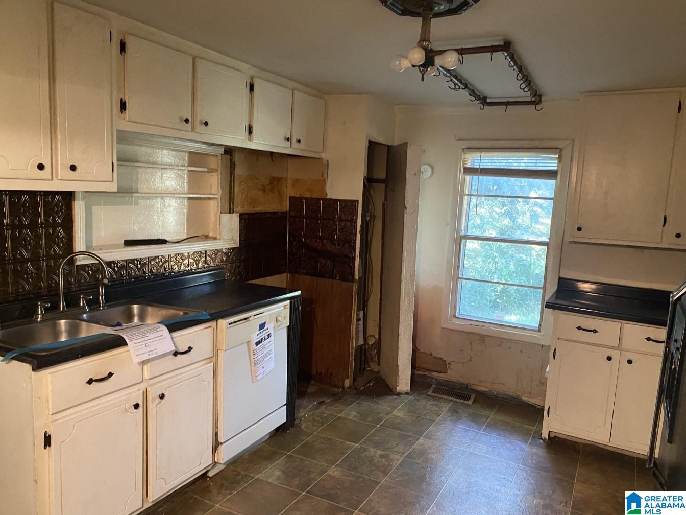 708 Woods Road Gardendale, AL 35071 - Photo 20 of 38